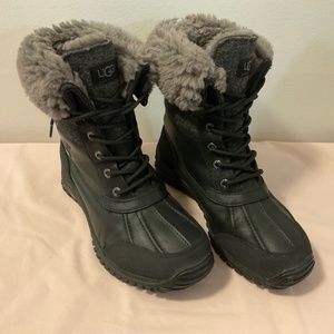 UGG ADIRONDACK Boots Sz 8 Black/grey
